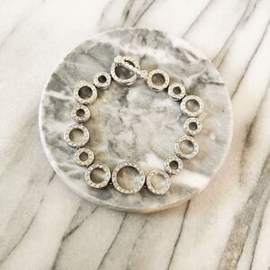 Vintage Crystal & Silver Tone Circle Link Bracelet | Metal Toggle Clasp |‎ Retro